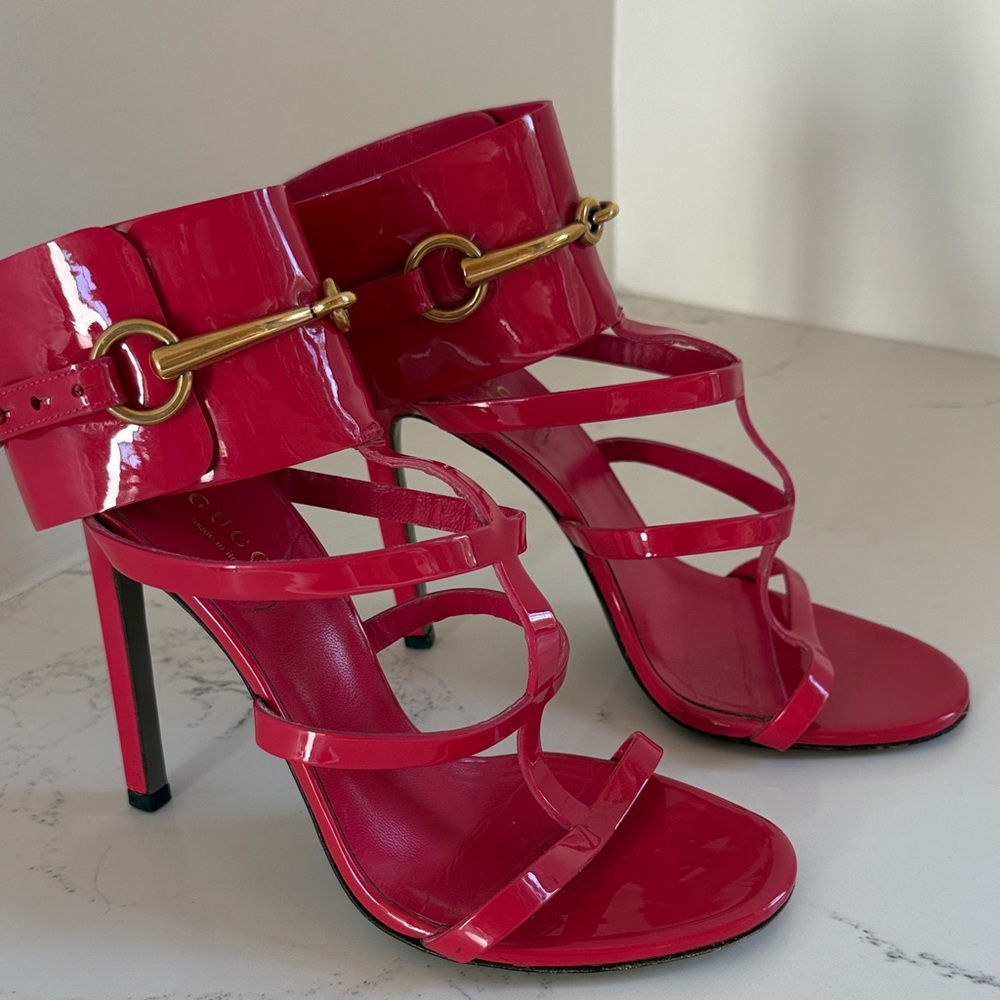 Gucci Ursula Horsebit Ankle Strap Heels Red Patent Leather Size 36.5 - Picture 3 of 17
